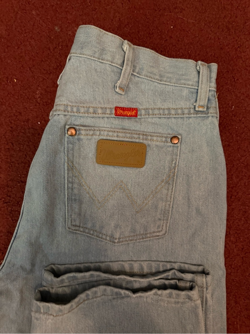 Wrangler Men's Light Blue Relaxed Fit Jeans with Branded Patch
